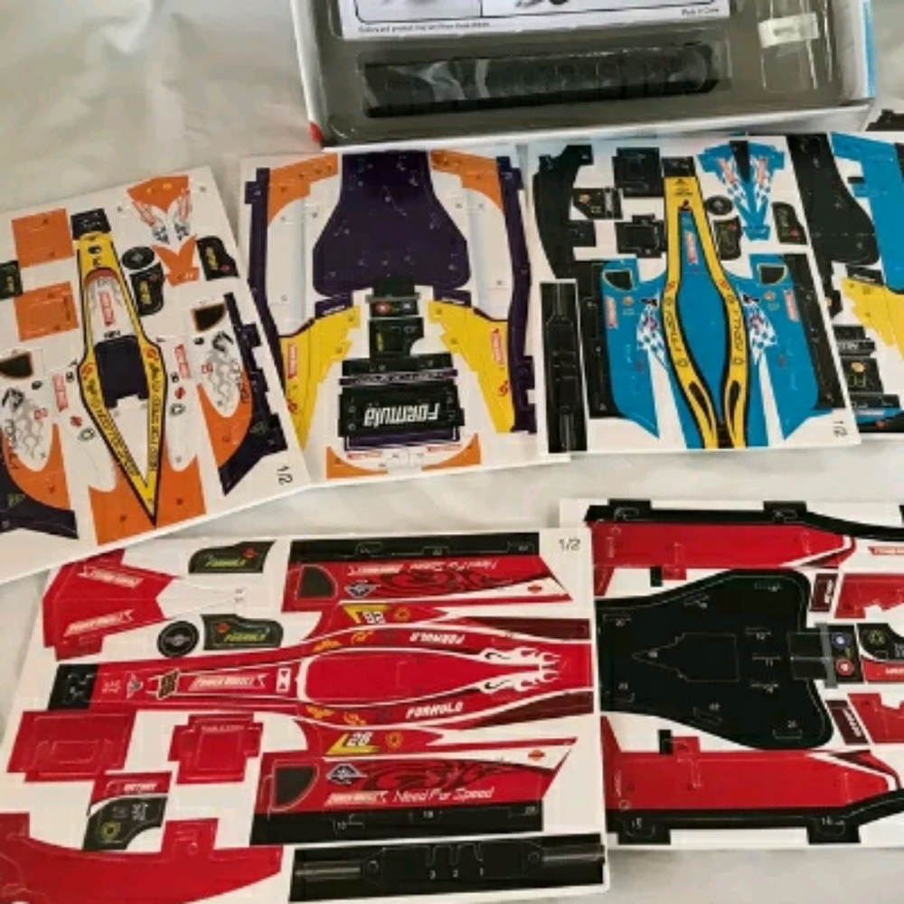 Vintage Formula Racers 3D Puzzle - Picture 4 of 5